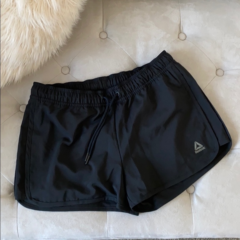 NWT!! Reebok Shorts 🖤🤍